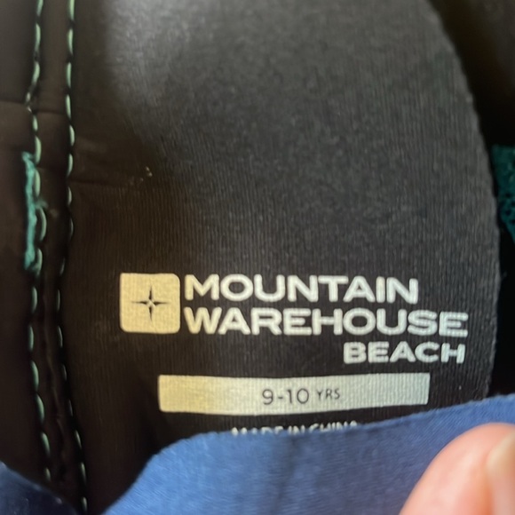 Set of 2 Size 9 - 10 Mountain Warehouse Wetsuits - Picture 7 of 7